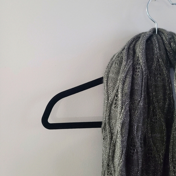 Grey Sparkly Knit Scarf - Picture 2 of 4
